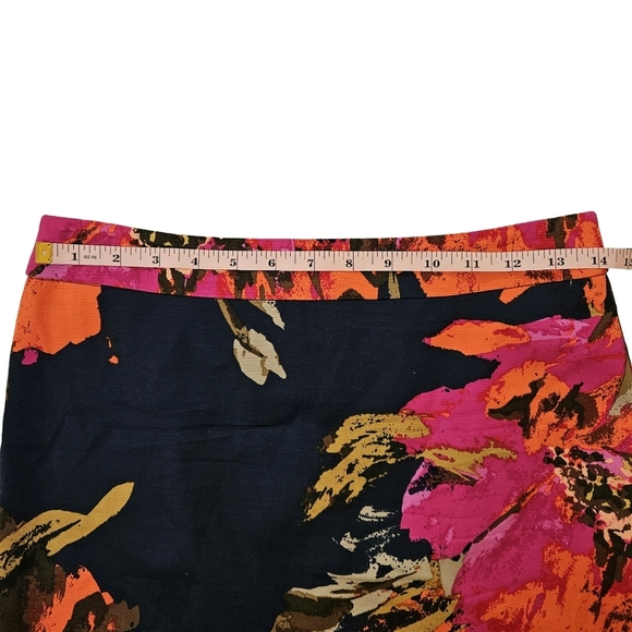 Trina Turk "Miki" Print Pencil Skirt, Size 0 - Picture 7 of 8